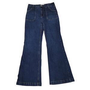 Vanilla Star Junior High-Rise Flare Leg Jeans Size 7 measures 28Wx29L EUC